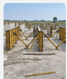 Battery type mould for boundary wall
